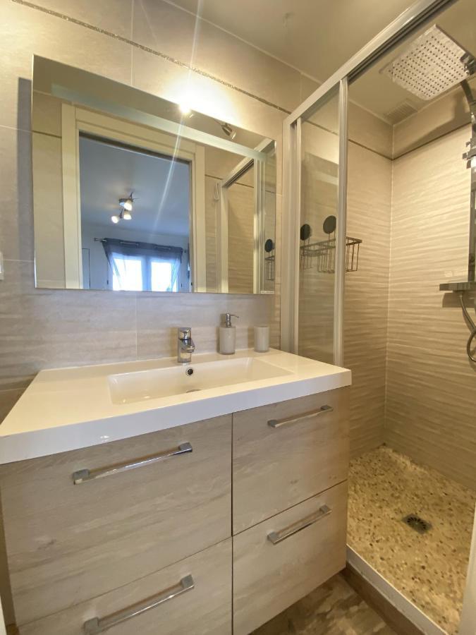 La Cle Maison De Ville, Clim, Wifi A La Bayore 히에레 외부 사진